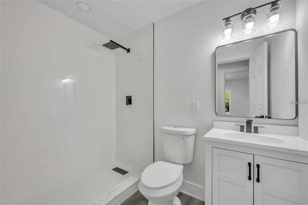 For Rent: $2,250 (4 beds, 2 baths, 1248 Square Feet)