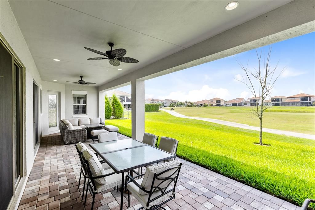 For Sale: $1,650,000 (5 beds, 5 baths, 4636 Square Feet)
