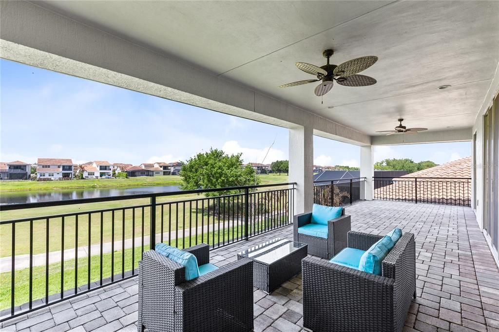 For Sale: $1,650,000 (5 beds, 5 baths, 4636 Square Feet)