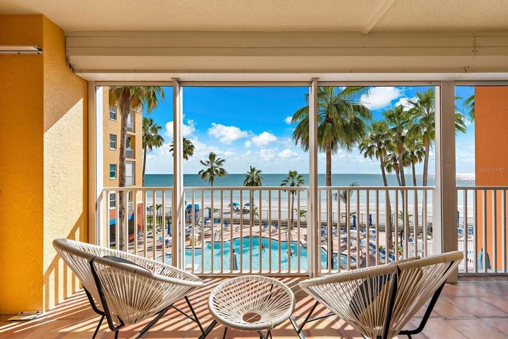 For Sale: $1,111,111 (2 beds, 2 baths, 1395 Square Feet)