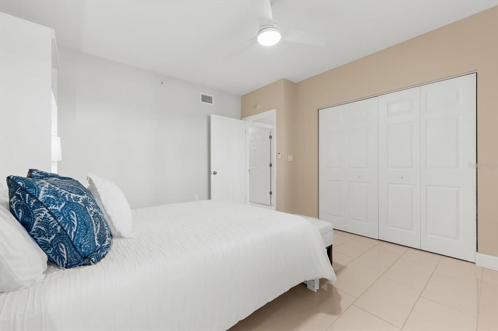For Sale: $1,111,111 (2 beds, 2 baths, 1395 Square Feet)