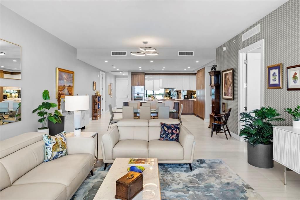 En Venta: $1,599,000 (2 camas, 3 baños, 2068 Pies cuadrados)