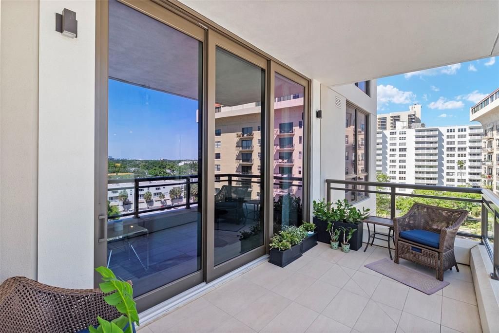 En Venta: $1,599,000 (2 camas, 3 baños, 2068 Pies cuadrados)
