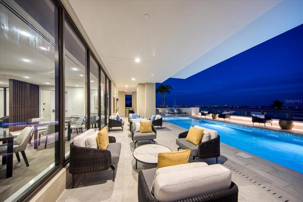 En Venta: $1,599,000 (2 camas, 3 baños, 2068 Pies cuadrados)