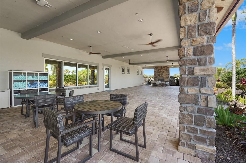 For Sale: $2,299,000 (5 beds, 4 baths, 5171 Square Feet)