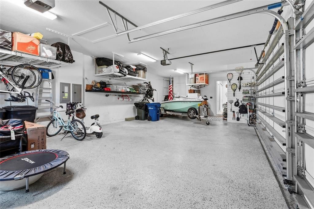 For Sale: $2,299,000 (5 beds, 4 baths, 5171 Square Feet)