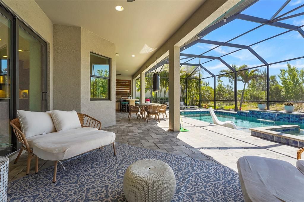 For Sale: $2,299,000 (5 beds, 4 baths, 5171 Square Feet)