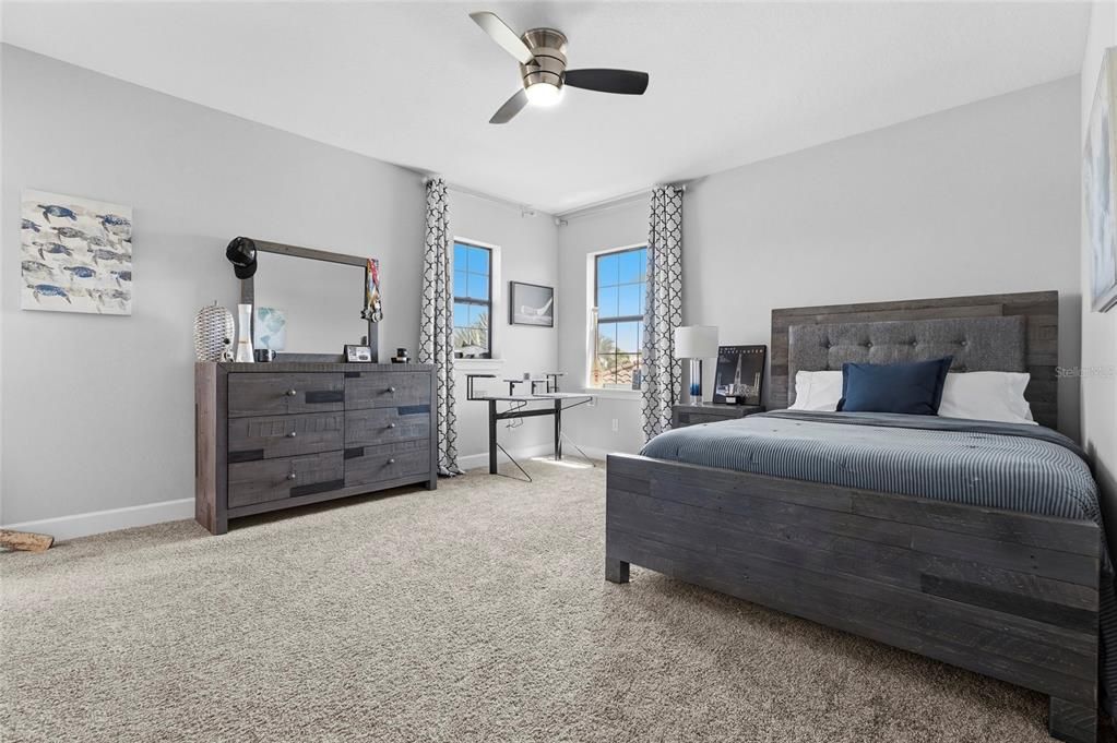For Sale: $2,299,000 (5 beds, 4 baths, 5171 Square Feet)