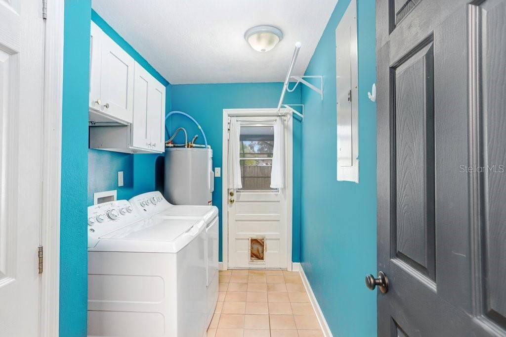 Activo con contrato: $550,000 (4 camas, 2 baños, 1614 Pies cuadrados)