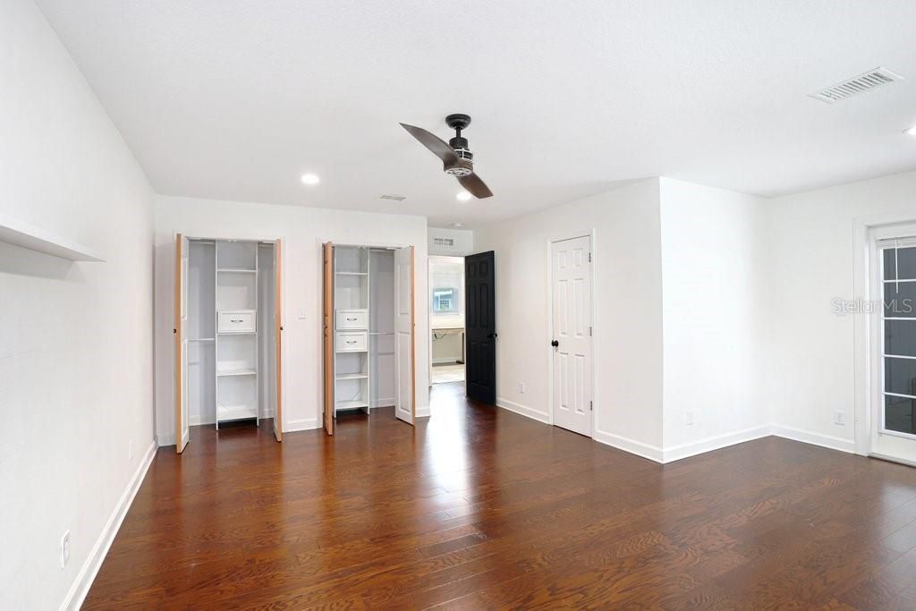 Activo con contrato: $550,000 (4 camas, 2 baños, 1614 Pies cuadrados)