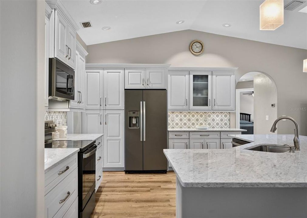 Active With Contract: $539,900 (4 beds, 2 baths, 2090 Square Feet)