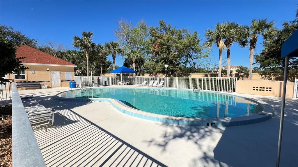 For Rent: $2,400 (3 beds, 2 baths, 1565 Square Feet)
