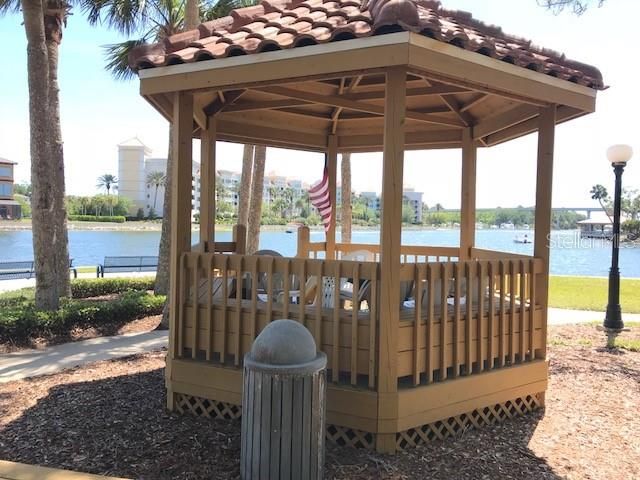 For Rent: $2,400 (3 beds, 2 baths, 1565 Square Feet)