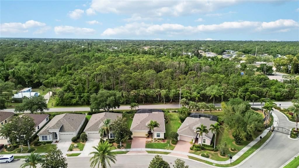 Active With Contract: $433,500 (3 beds, 2 baths, 1806 Square Feet)