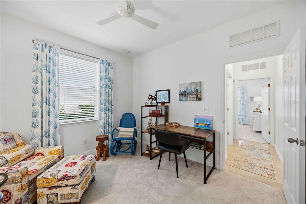 Active With Contract: $433,500 (3 beds, 2 baths, 1806 Square Feet)