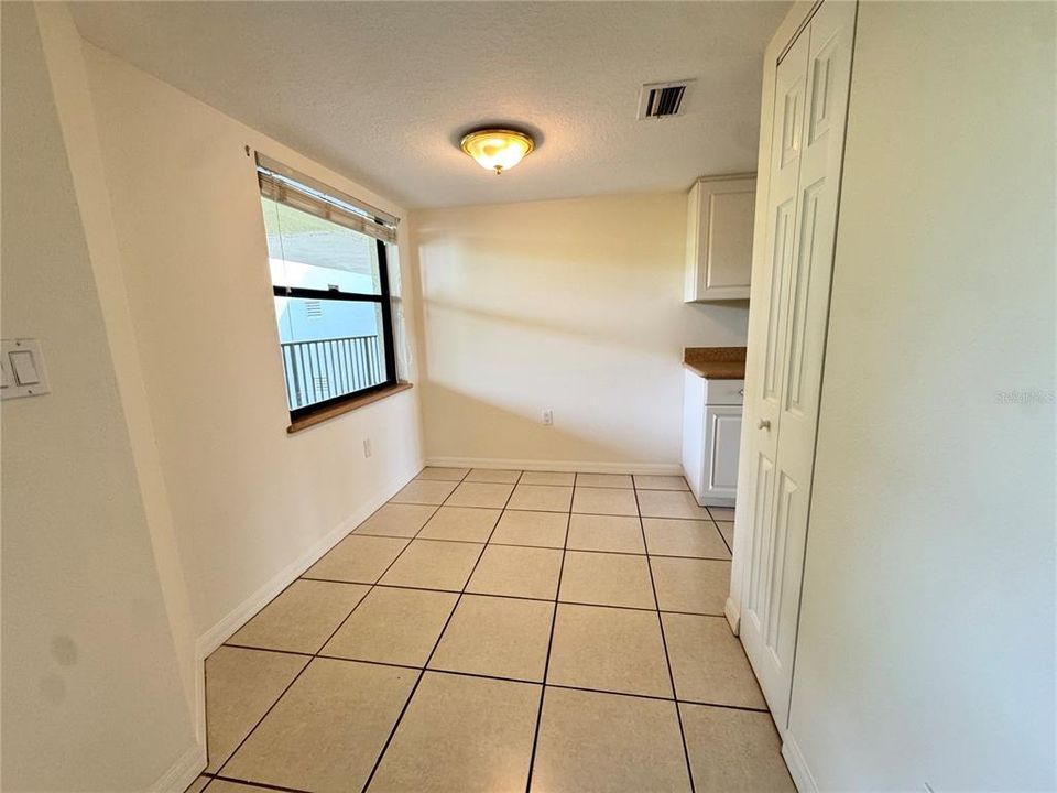 En Venta: $215,000 (2 camas, 2 baños, 1272 Pies cuadrados)