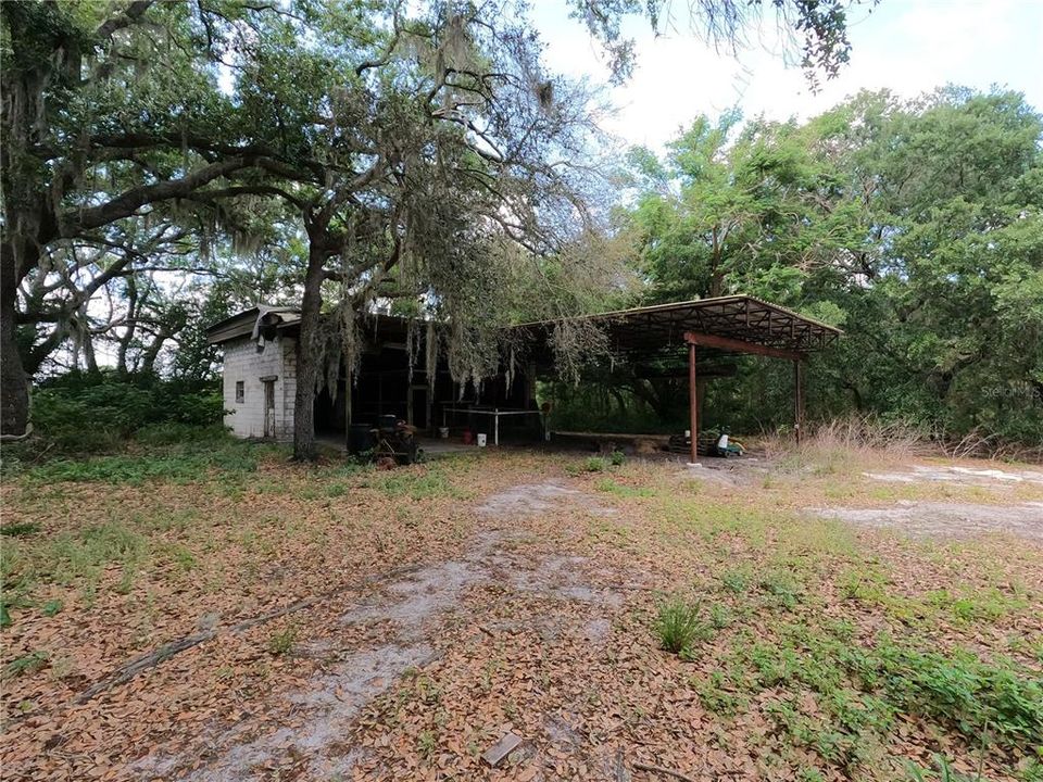 En Venta: $850,000 (11.81 acres)