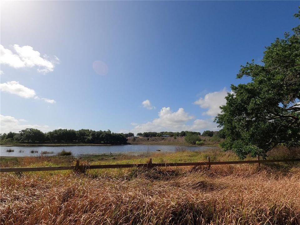 En Venta: $850,000 (11.81 acres)