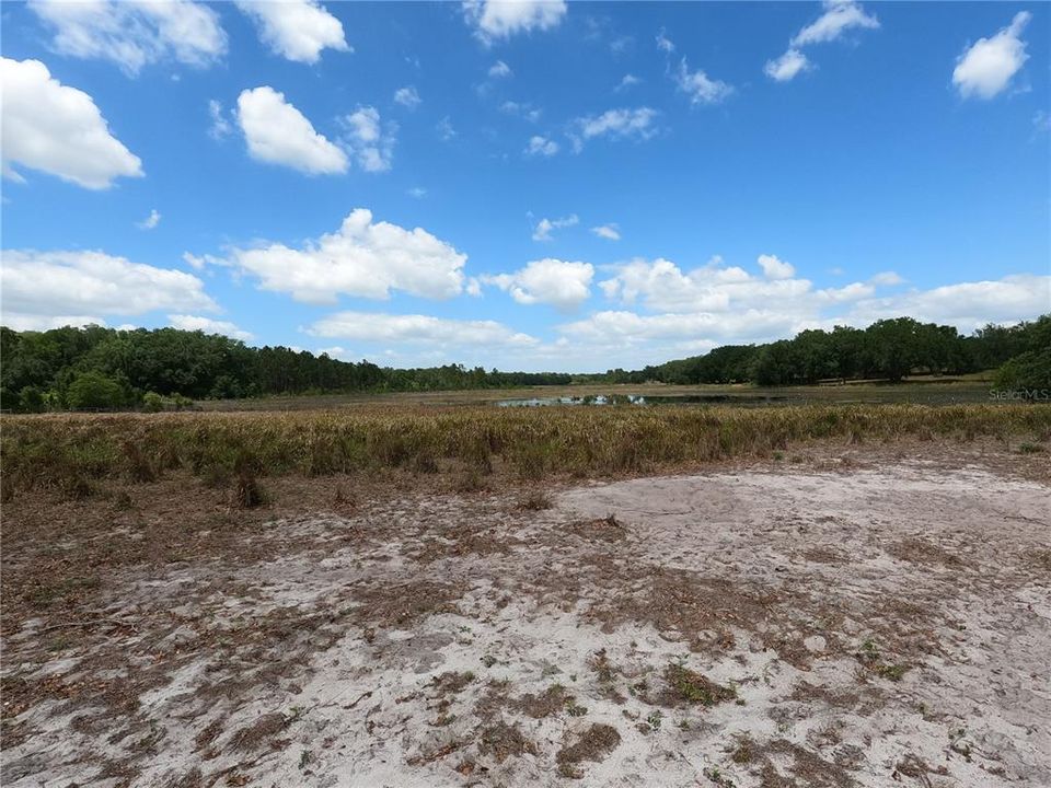 En Venta: $850,000 (11.81 acres)