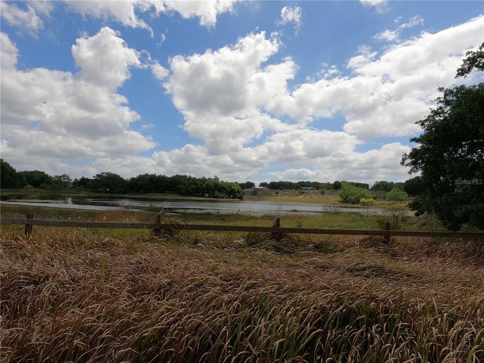 En Venta: $850,000 (11.81 acres)