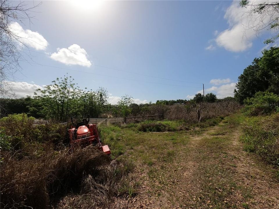 En Venta: $850,000 (11.81 acres)