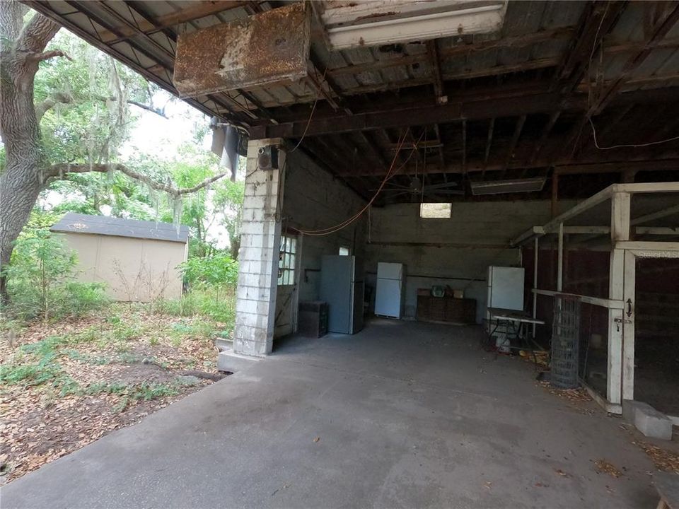 En Venta: $850,000 (11.81 acres)