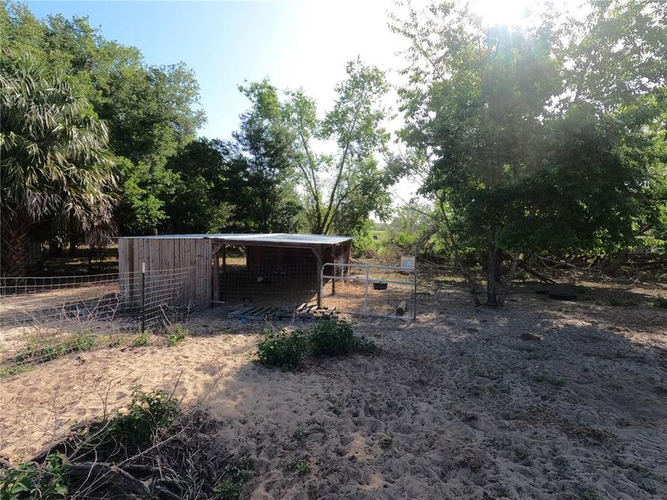 En Venta: $850,000 (11.81 acres)
