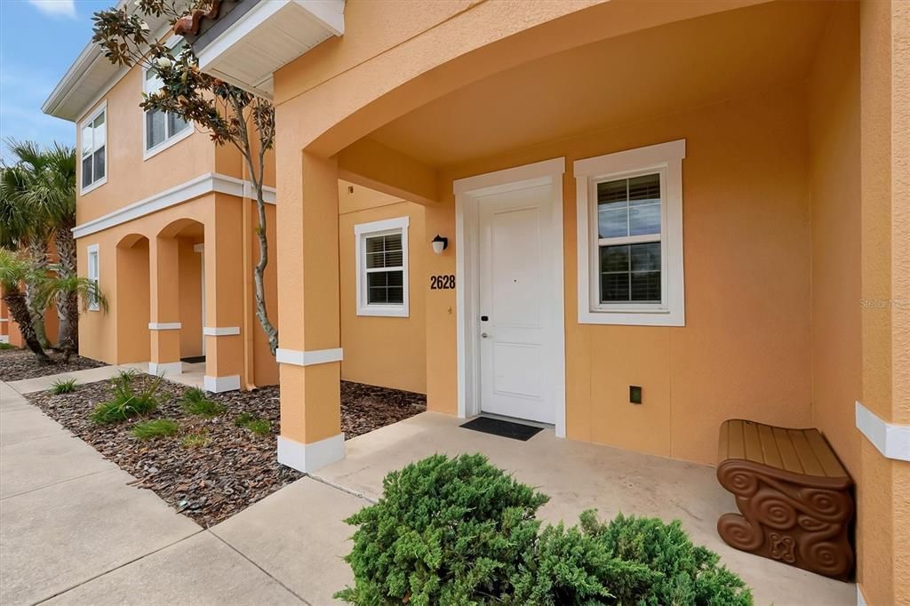 For Sale: $279,000 (2 beds, 2 baths, 1350 Square Feet)