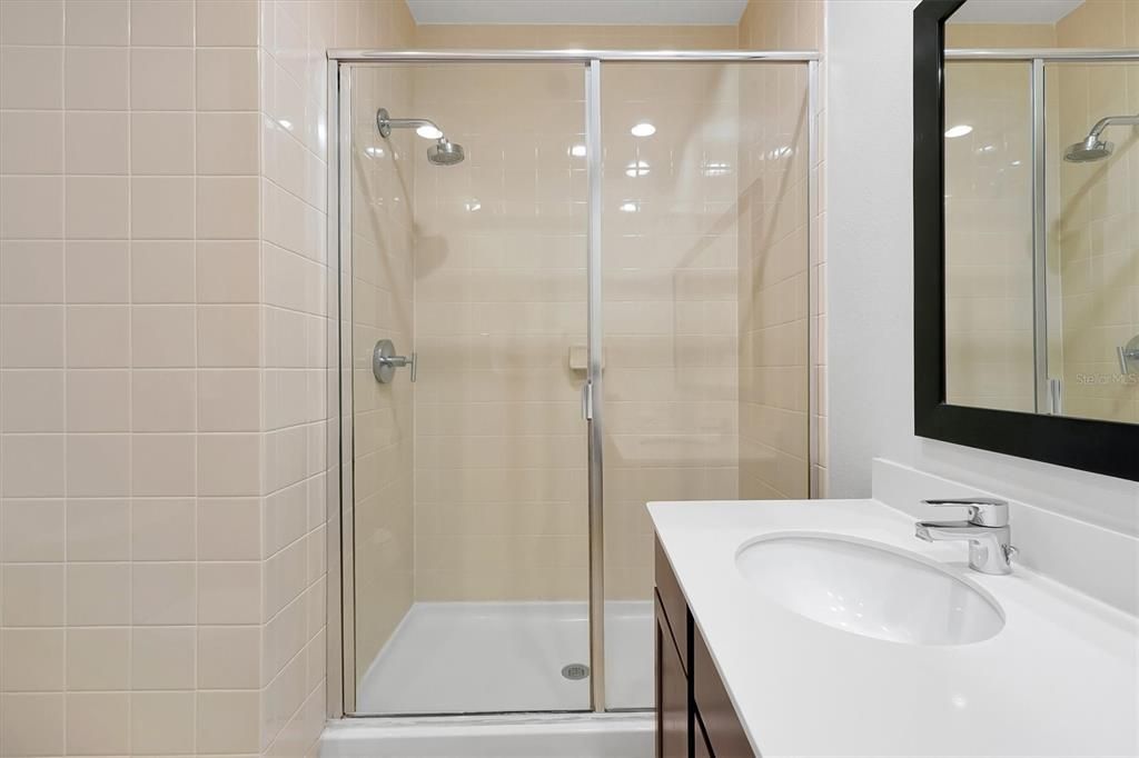 For Sale: $279,000 (2 beds, 2 baths, 1350 Square Feet)