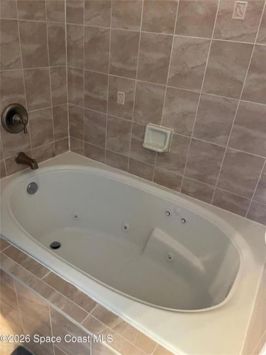 En Venta: $330,000 (3 camas, 2 baños, 1480 Pies cuadrados)