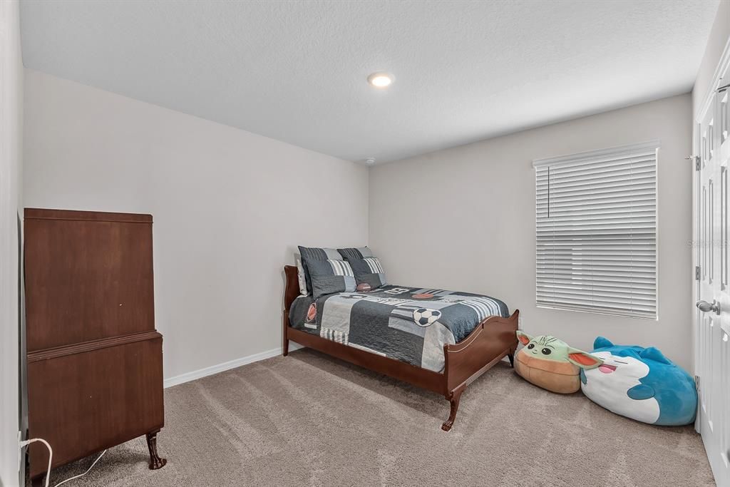 Activo con contrato: $699,000 (6 camas, 3 baños, 3878 Pies cuadrados)