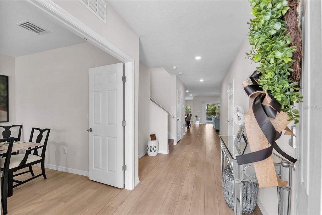 Activo con contrato: $699,000 (6 camas, 3 baños, 3878 Pies cuadrados)