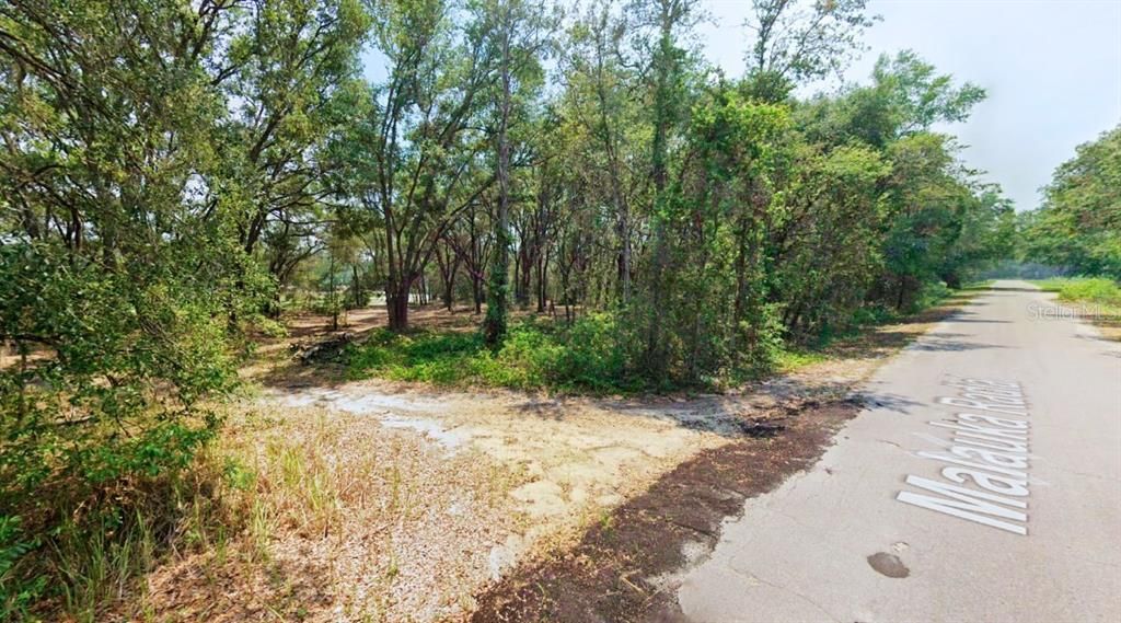 En Venta: $13,900 (0.37 acres)