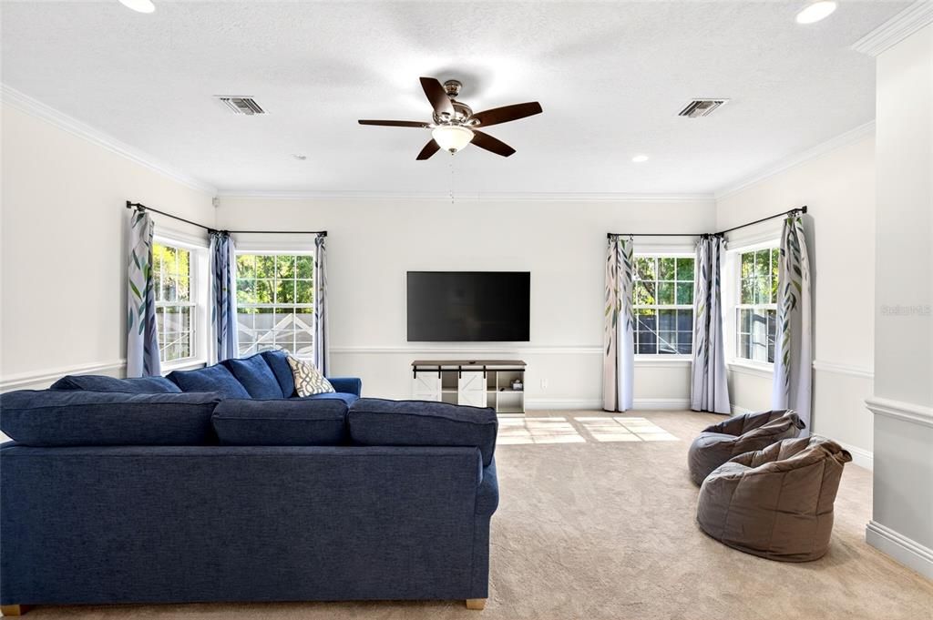 Active With Contract: $2,259,000 (6 beds, 7 baths, 6337 Square Feet)