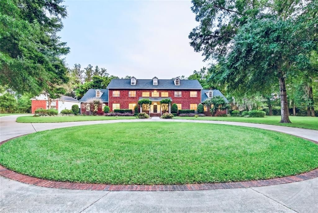 Active With Contract: $2,259,000 (6 beds, 7 baths, 6337 Square Feet)