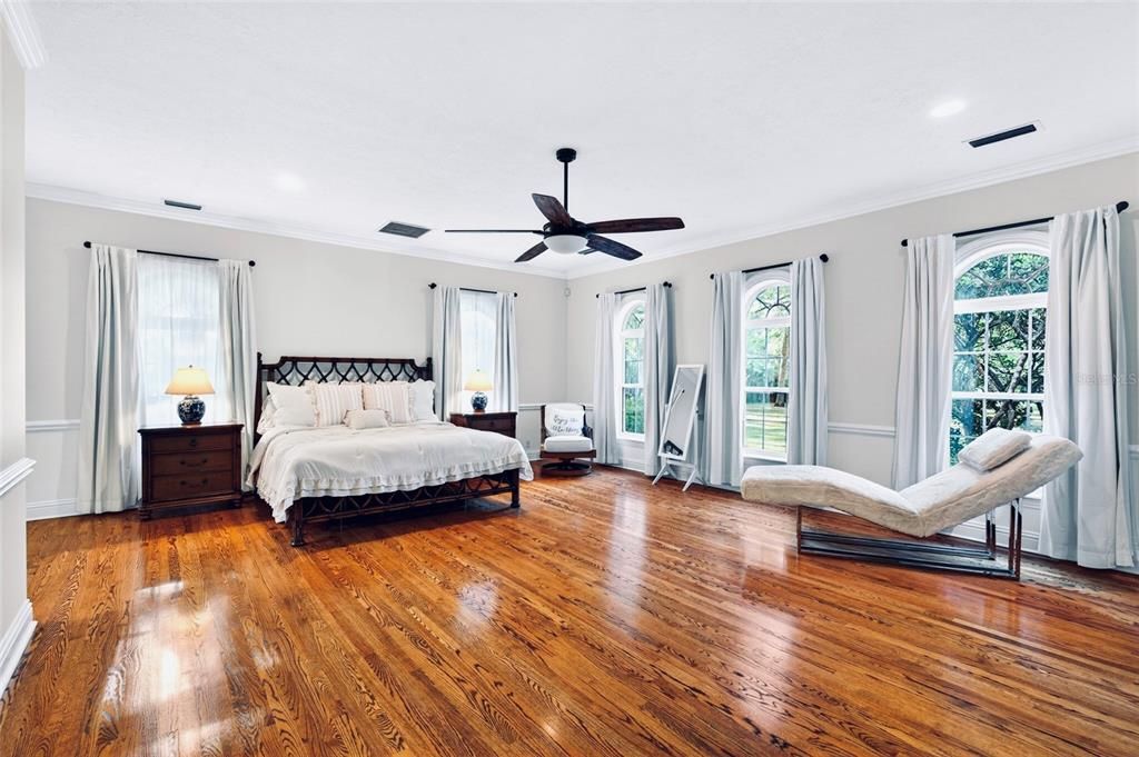 Active With Contract: $2,259,000 (6 beds, 7 baths, 6337 Square Feet)