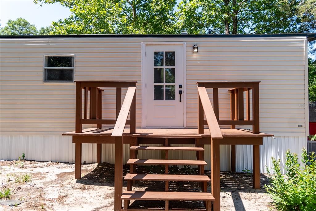 For Sale: $159,900 (3 beds, 2 baths, 960 Square Feet)