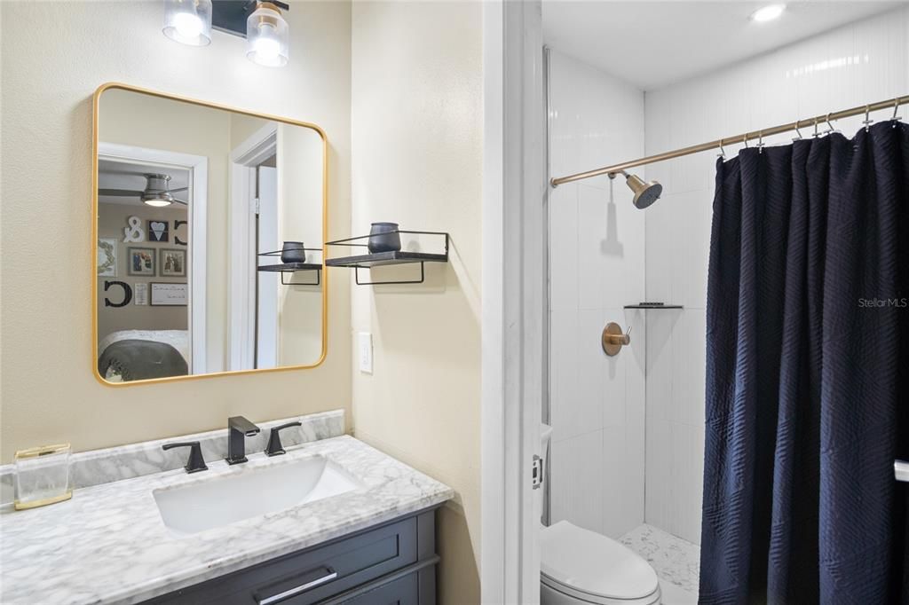 Active With Contract: $327,000 (3 beds, 2 baths, 1388 Square Feet)