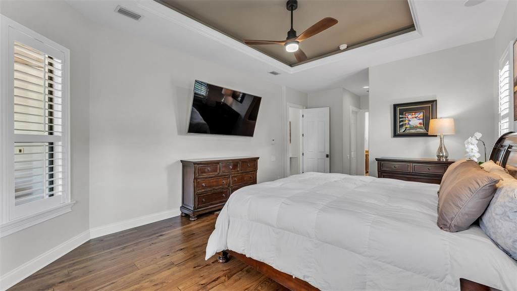 For Sale: $1,295,000 (5 beds, 3 baths, 3551 Square Feet)
