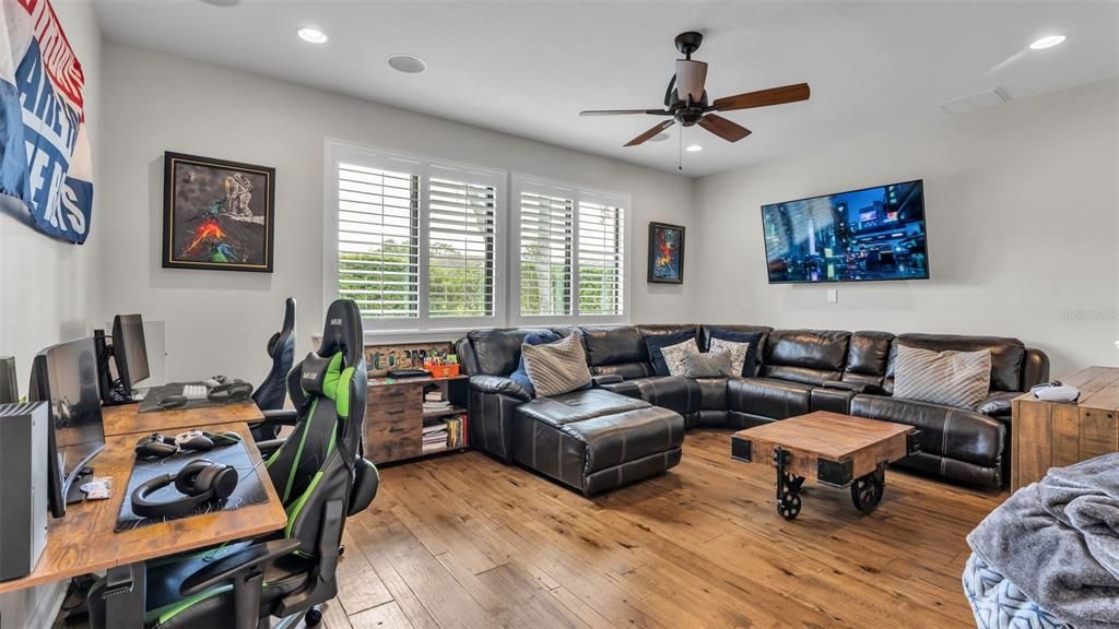 For Sale: $1,295,000 (5 beds, 3 baths, 3551 Square Feet)