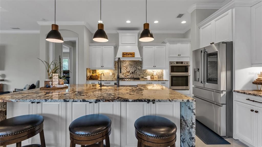 For Sale: $1,295,000 (5 beds, 3 baths, 3551 Square Feet)