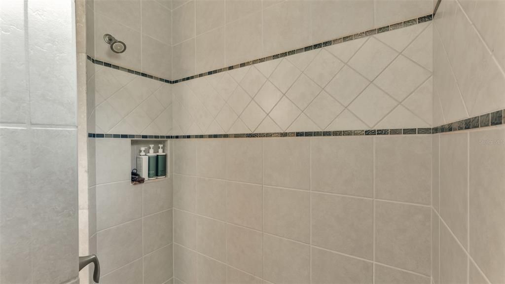 For Sale: $1,295,000 (5 beds, 3 baths, 3551 Square Feet)