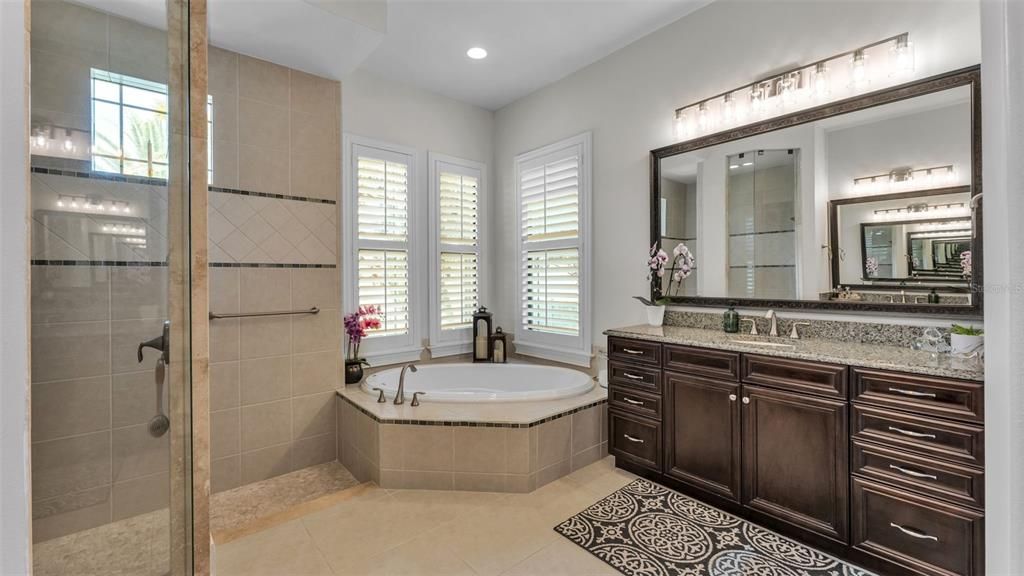 For Sale: $1,295,000 (5 beds, 3 baths, 3551 Square Feet)