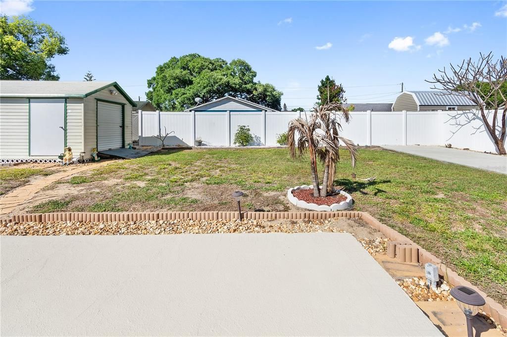 Activo con contrato: $269,000 (3 camas, 3 baños, 1300 Pies cuadrados)