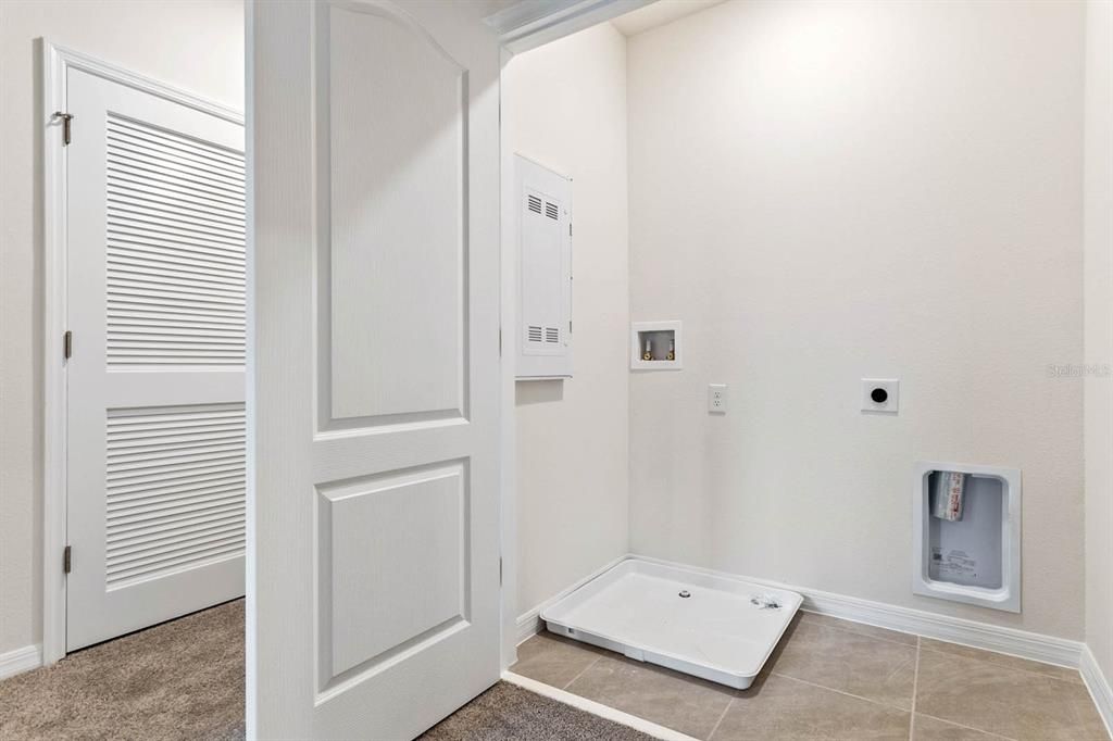 En Venta: $264,900 (3 camas, 2 baños, 1464 Pies cuadrados)