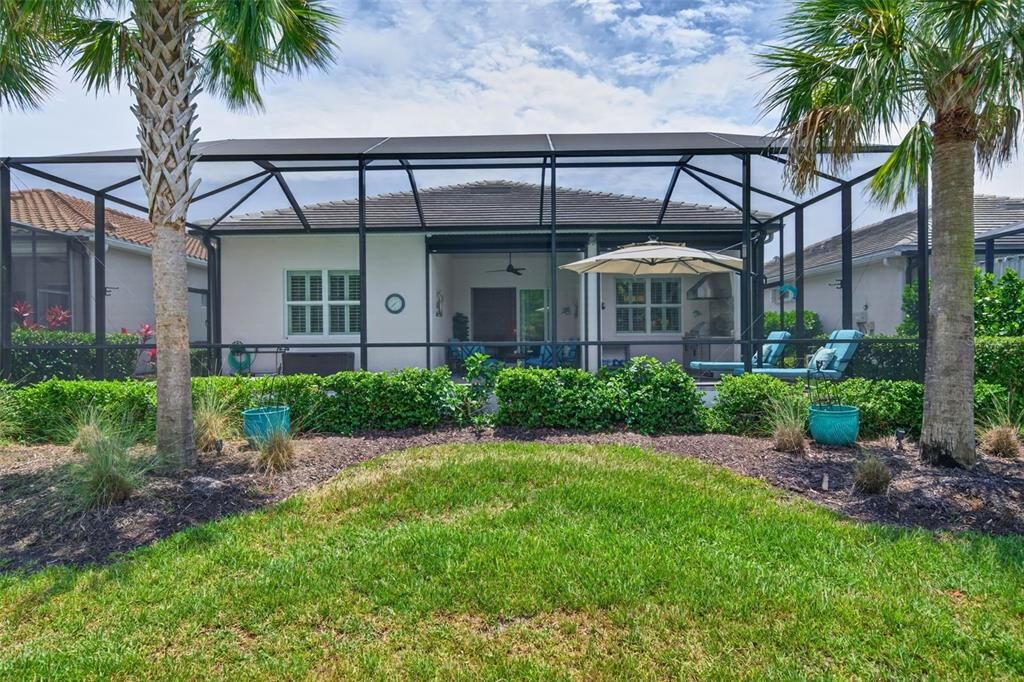 Activo con contrato: $789,900 (3 camas, 2 baños, 2075 Pies cuadrados)