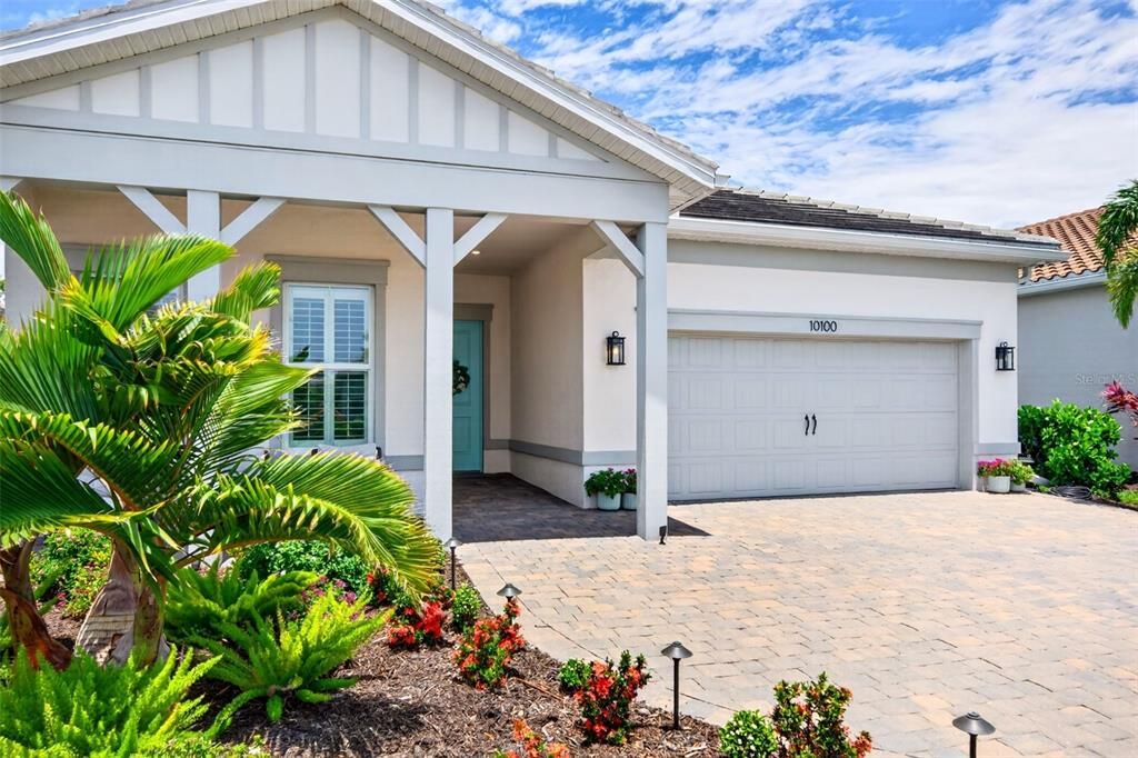 Activo con contrato: $789,900 (3 camas, 2 baños, 2075 Pies cuadrados)