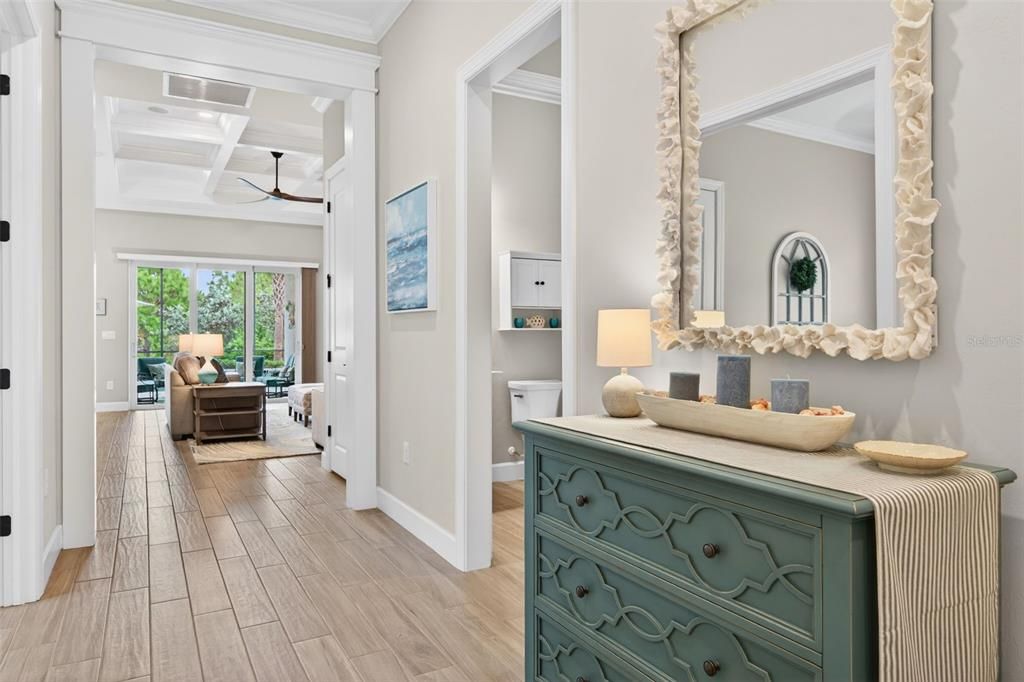 Activo con contrato: $789,900 (3 camas, 2 baños, 2075 Pies cuadrados)