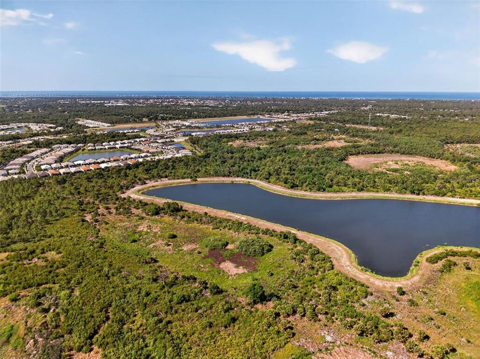 Activo con contrato: $789,900 (3 camas, 2 baños, 2075 Pies cuadrados)