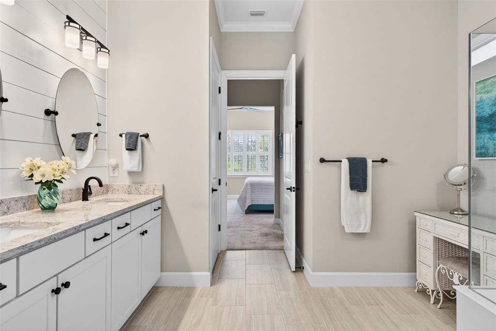 Activo con contrato: $789,900 (3 camas, 2 baños, 2075 Pies cuadrados)